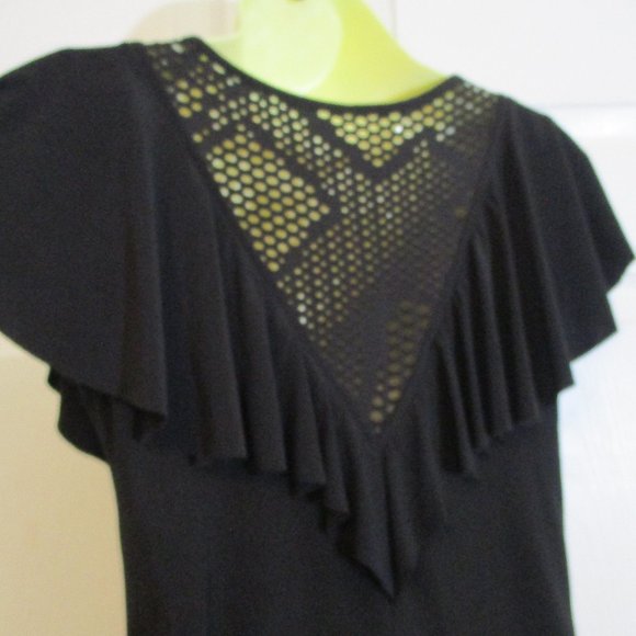 V-Neck Ruffled Knit Top Cap Sleeves Crochet Rear Detail - Picture 6 of 8